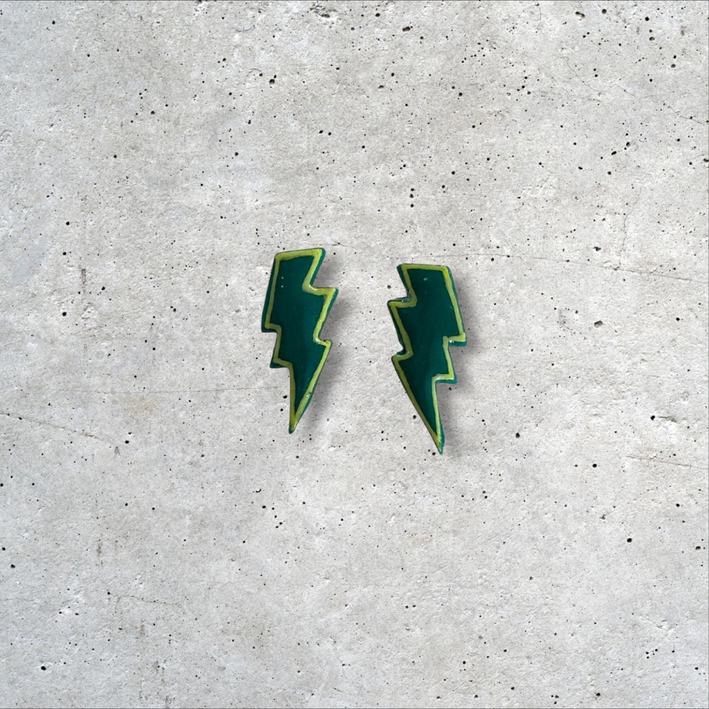 RAYO VERDE CON BORDE EN VERDE CLARO