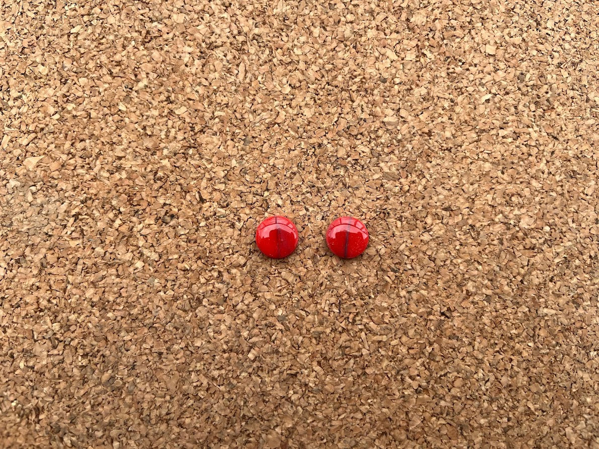 SMALL RED LINE