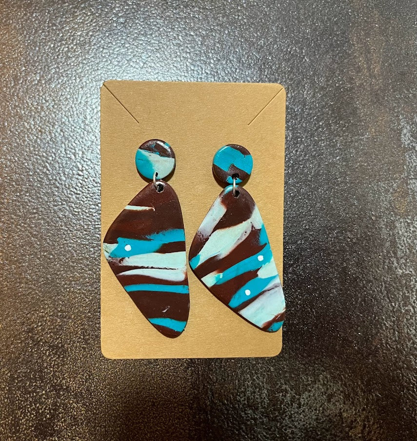 Miró mar y tierra olé